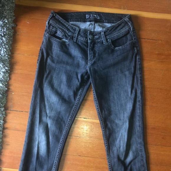 Suki skinny jeans by Silver Jeans co. - Picture 5 of 5